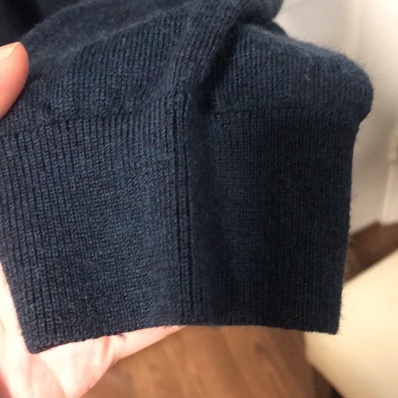 Calvin Klein extra fine metino wool sweater dark blue with brown interior - Picture 6 of 6